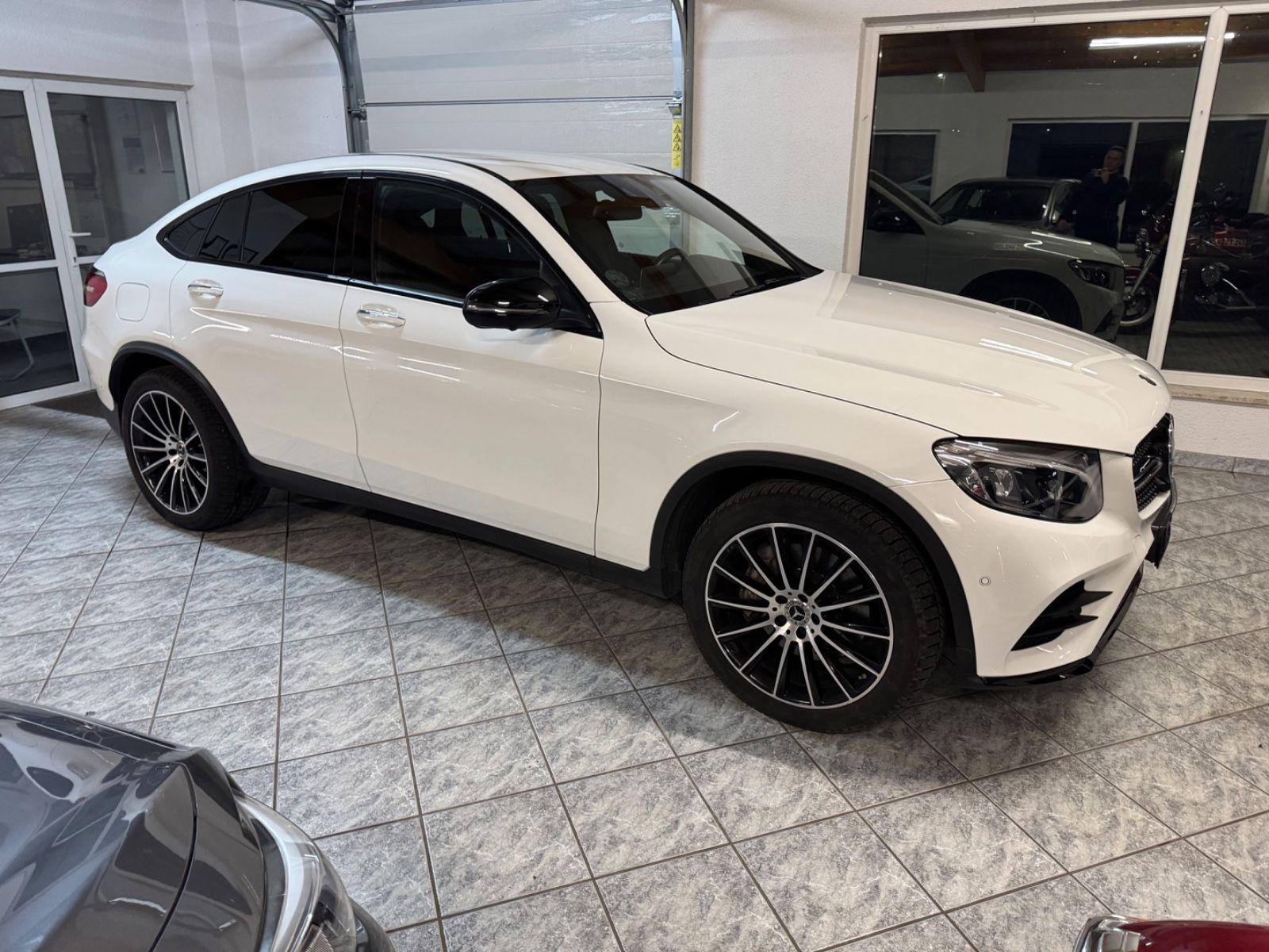 Mercedes-Benz GLC 300 Coupe 4Matic AMG Leder Head Up foto 2