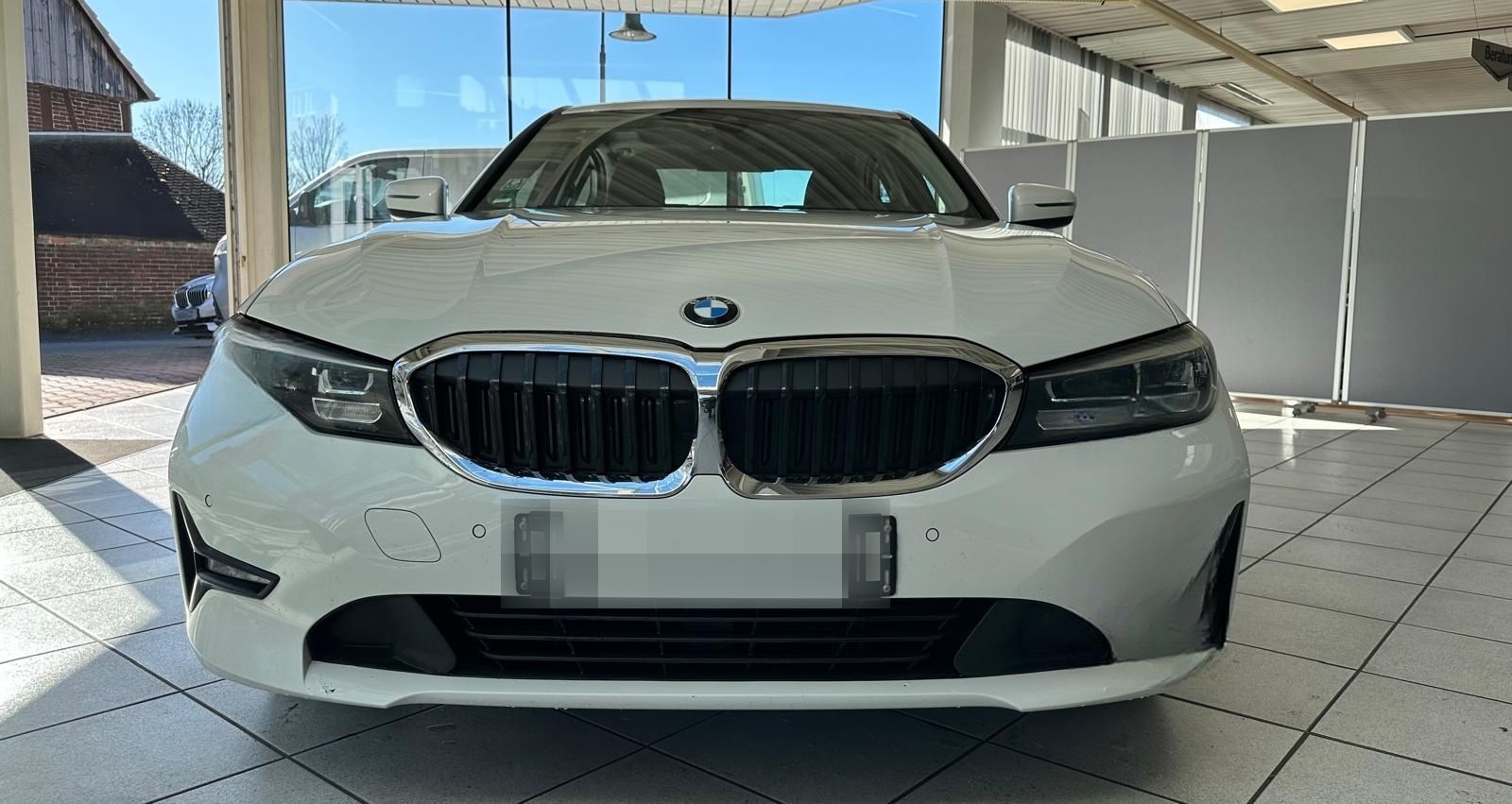 BMW 318 d, Scheckheft bei BMW, LED, Navi foto 2