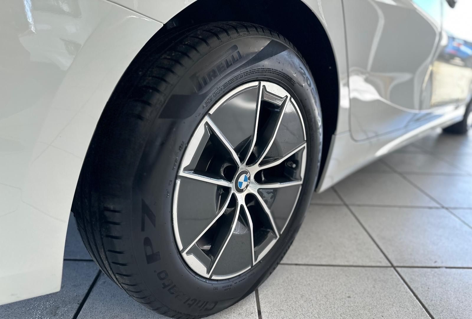 BMW 318 d, Scheckheft bei BMW, LED, Navi foto 15