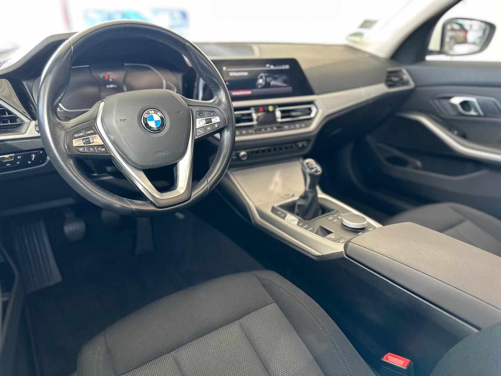 BMW 318 d, Scheckheft bei BMW, LED, Navi foto 9