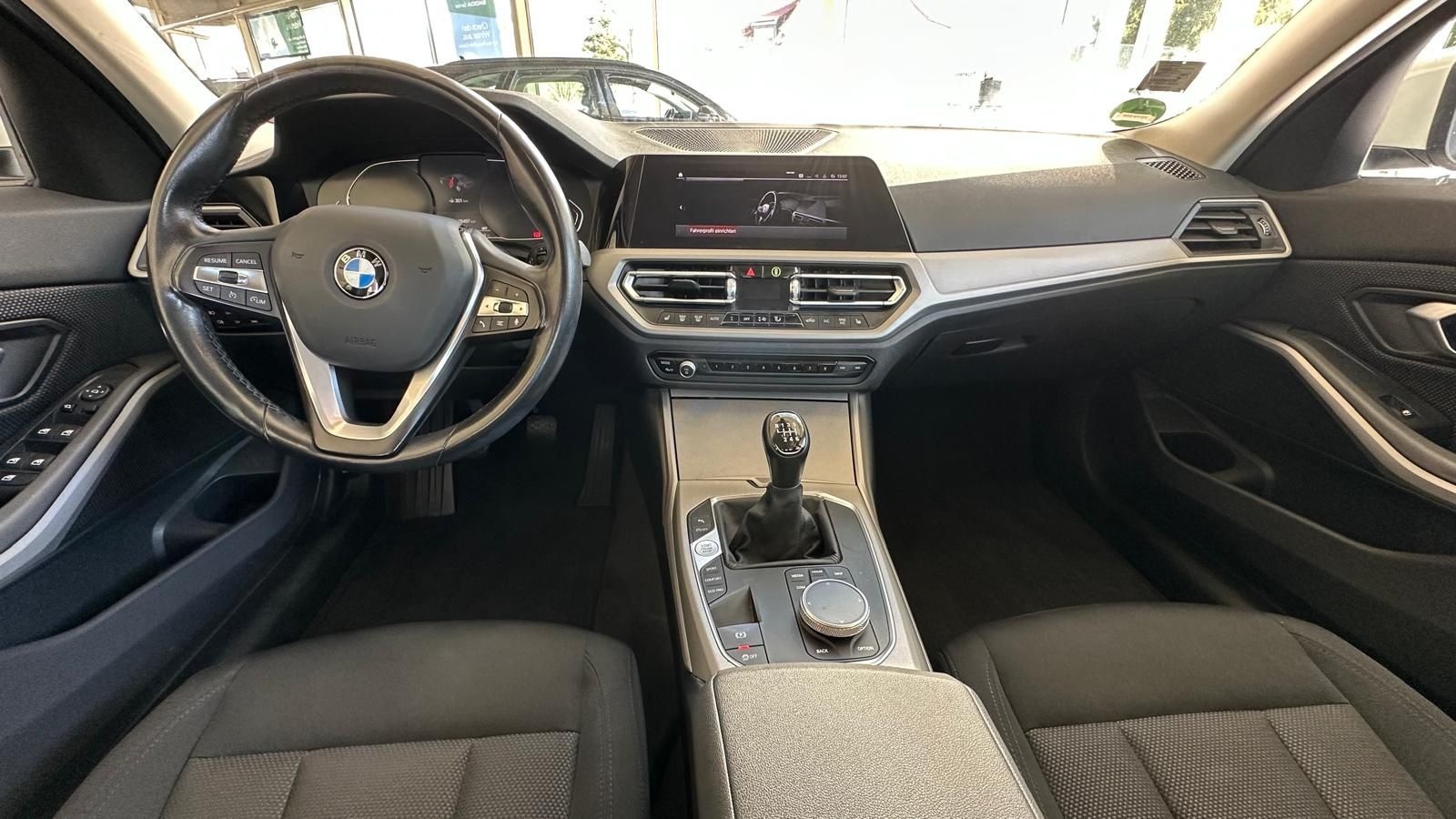 BMW 318 d, Scheckheft bei BMW, LED, Navi foto 10