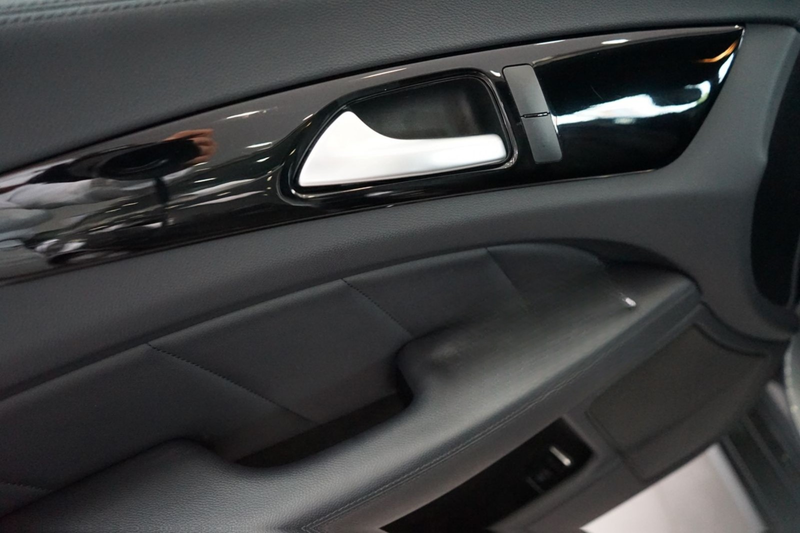 Mercedes-Benz CLS 250 BlueTec / d 4Matic NAVI+AHK+KAMERA 360°+ foto 23