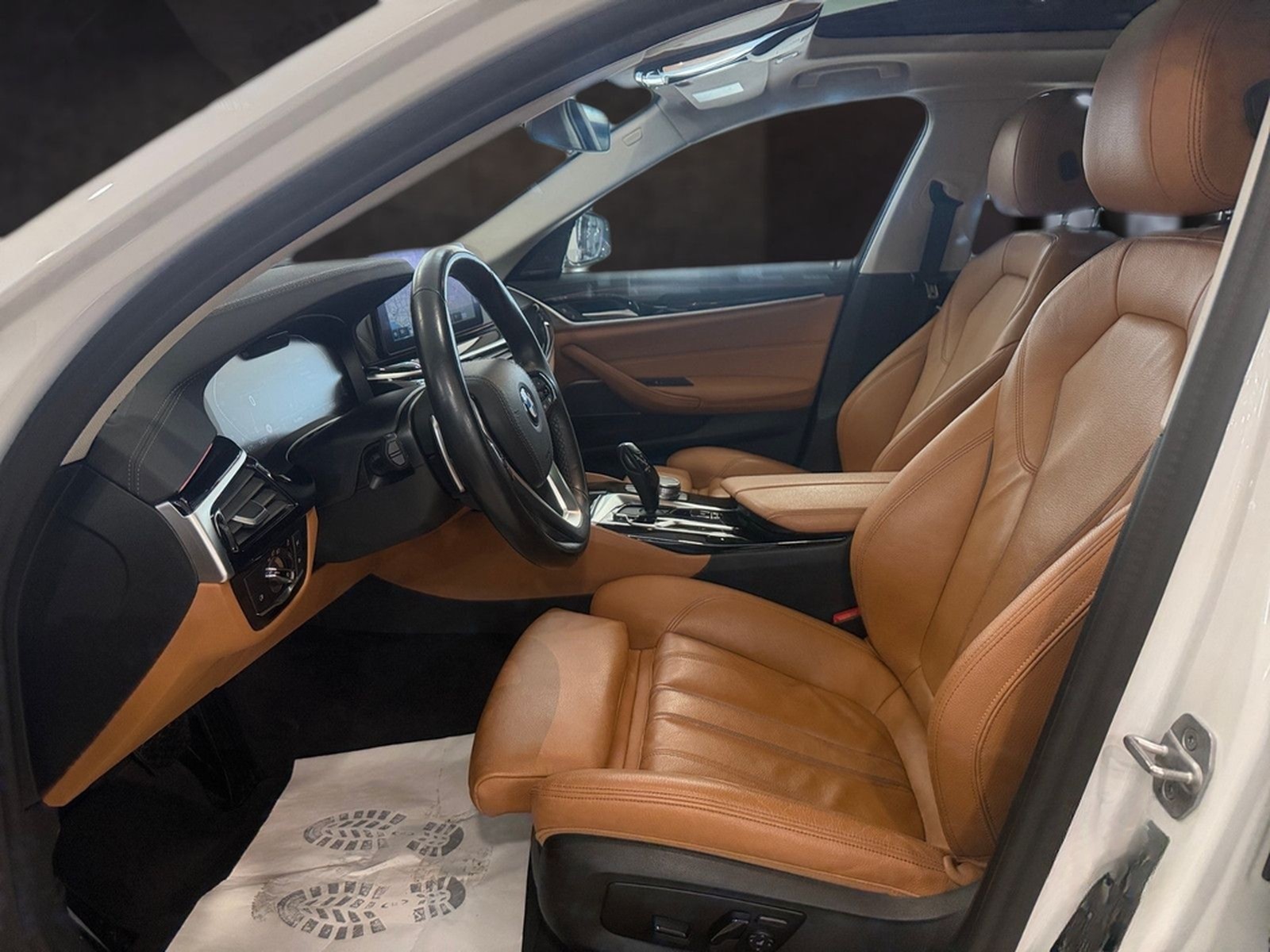 BMW 540d Touring xDrive Luxury Line*H&K*Panorama*1H* foto 11