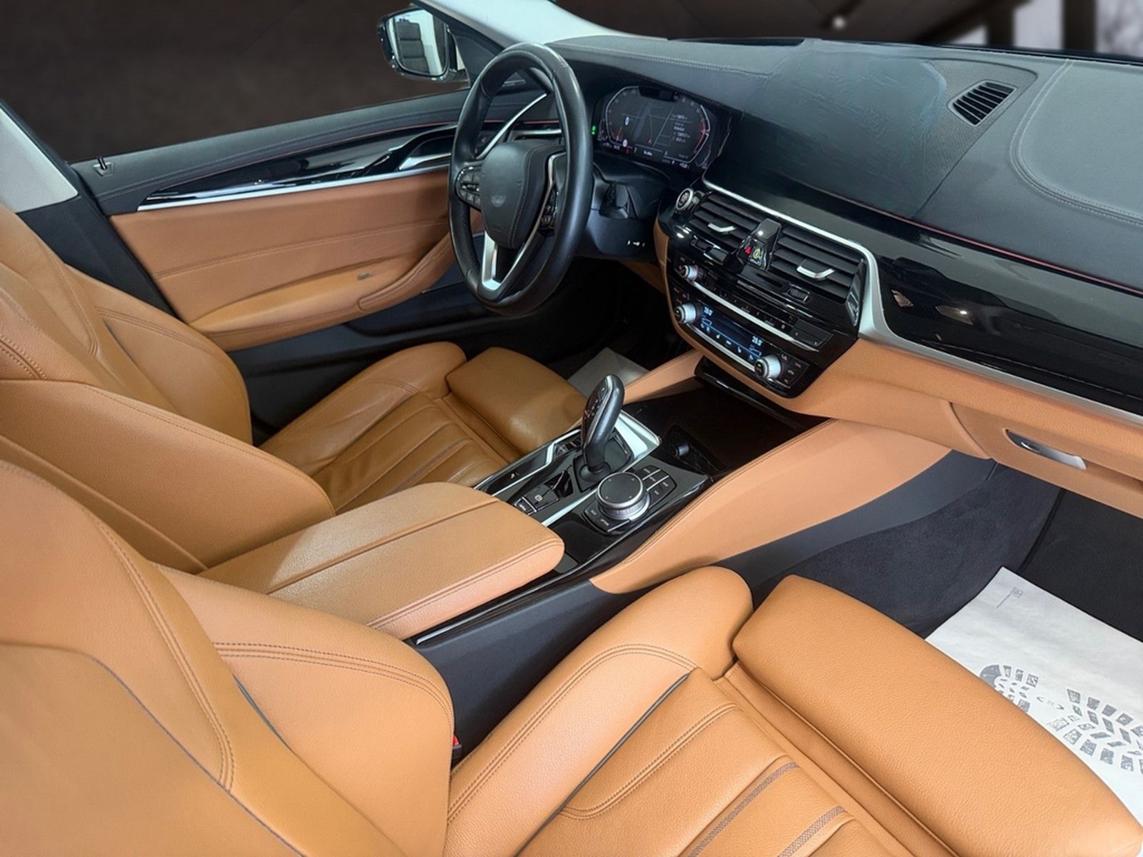 BMW 540d Touring xDrive Luxury Line*H&K*Panorama*1H* foto 15