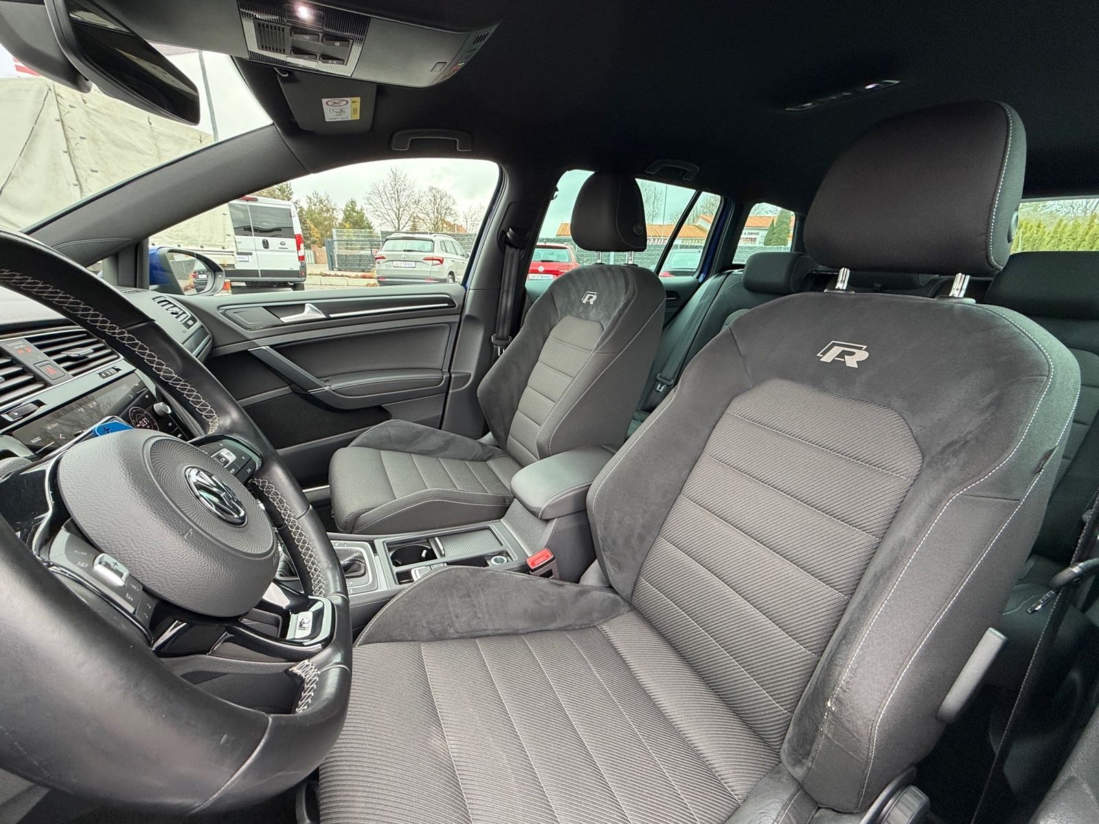 Volkswagen Golf VII Variant 2.0 R BMT/Start-Stopp 4Motion foto 31