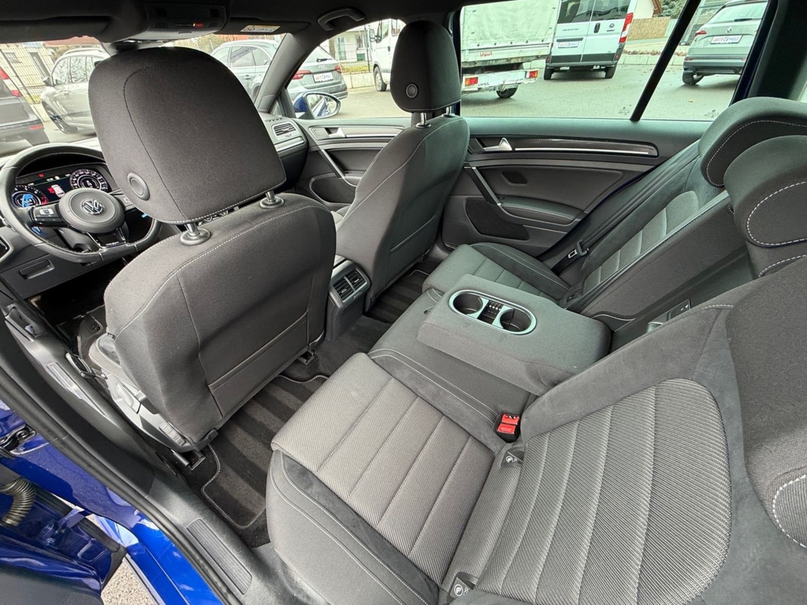 Volkswagen Golf VII Variant 2.0 R BMT/Start-Stopp 4Motion foto 33