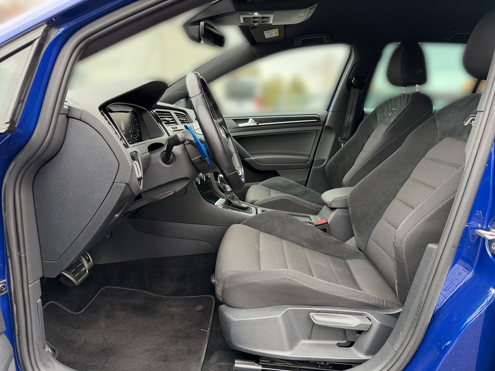 Volkswagen Golf VII Variant 2.0 R BMT/Start-Stopp 4Motion foto 10