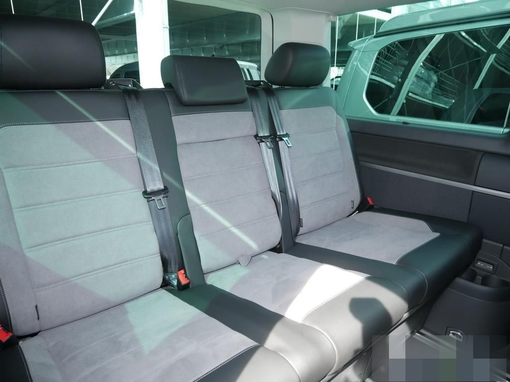 Volkswagen T6.1 Multivan 2.0 TDI Generation SIX Navi Standh foto 7