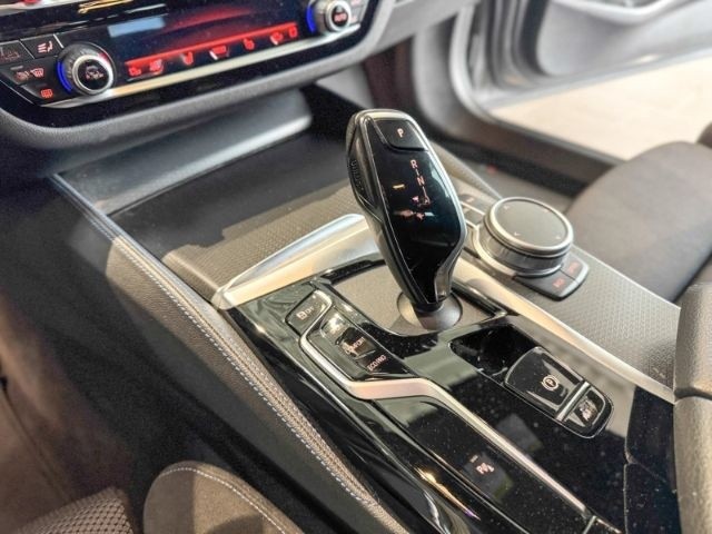 BMW 520 d xDrive Touring M Sport HiFi+SHZ+CarPlay foto 12