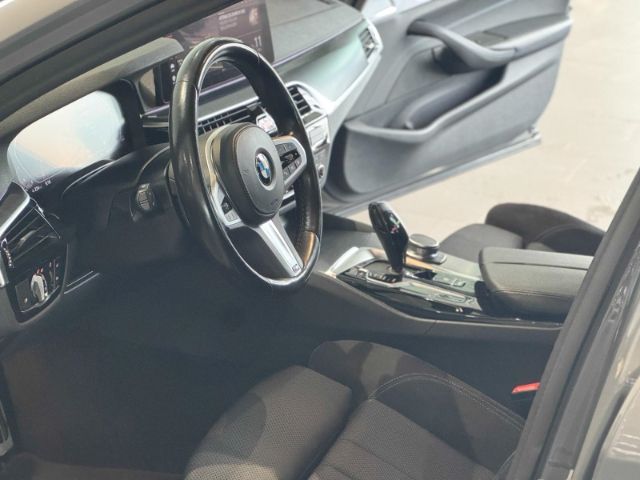 BMW 520 d xDrive Touring M Sport HiFi+SHZ+CarPlay foto 8