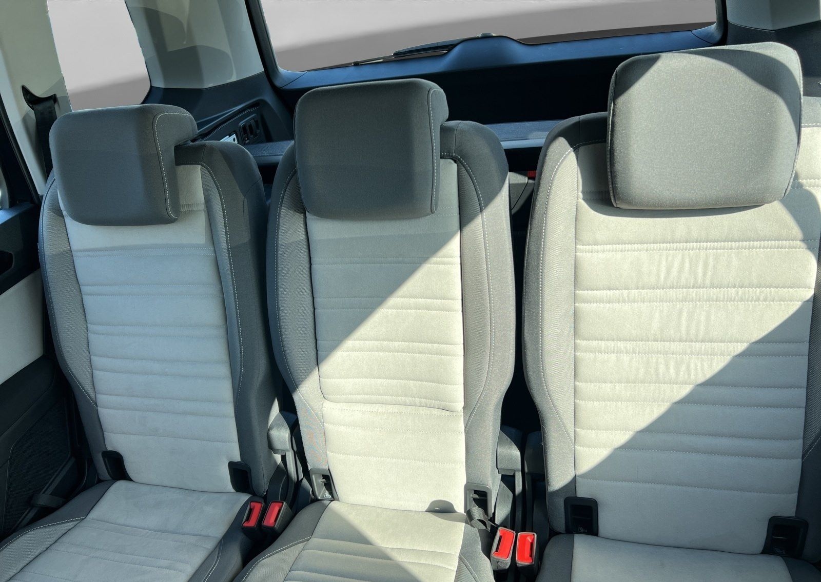 Volkswagen Touran 2.0 TDI Highline Standhzg. AHK foto 8