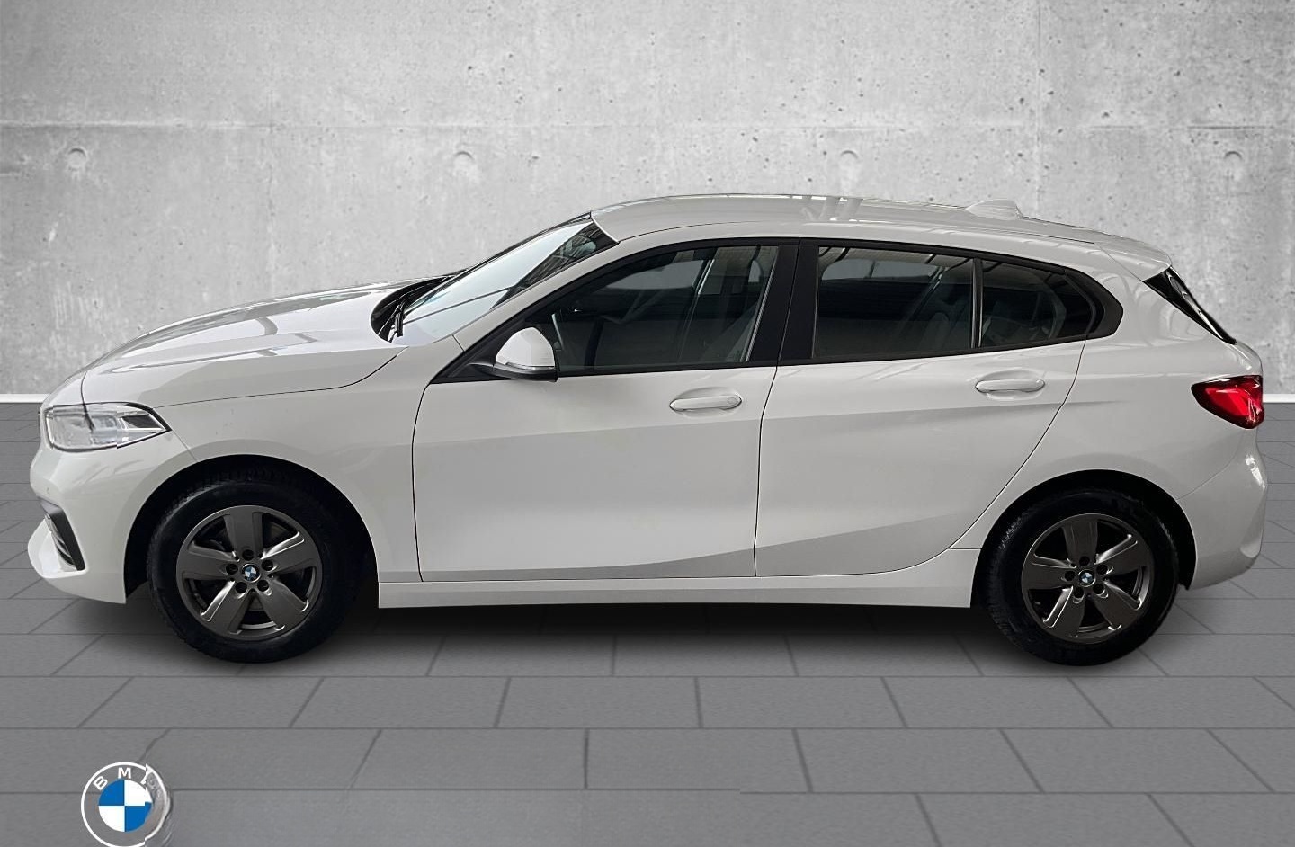 BMW 118 i Modell Advantage Navi SHZ LED PDC DAB foto 2