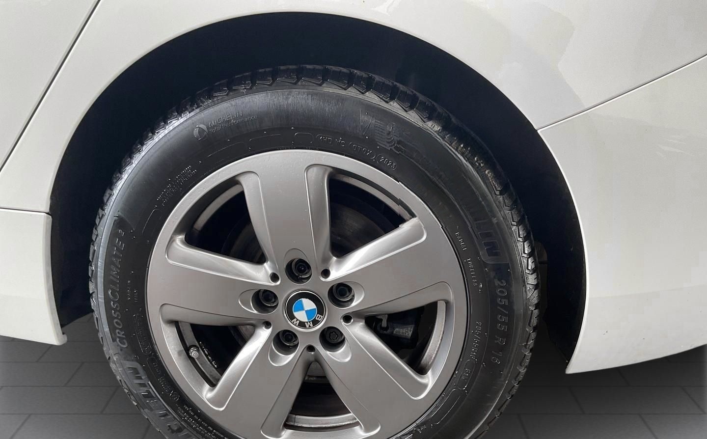 BMW 118 i Modell Advantage Navi SHZ LED PDC DAB foto 6