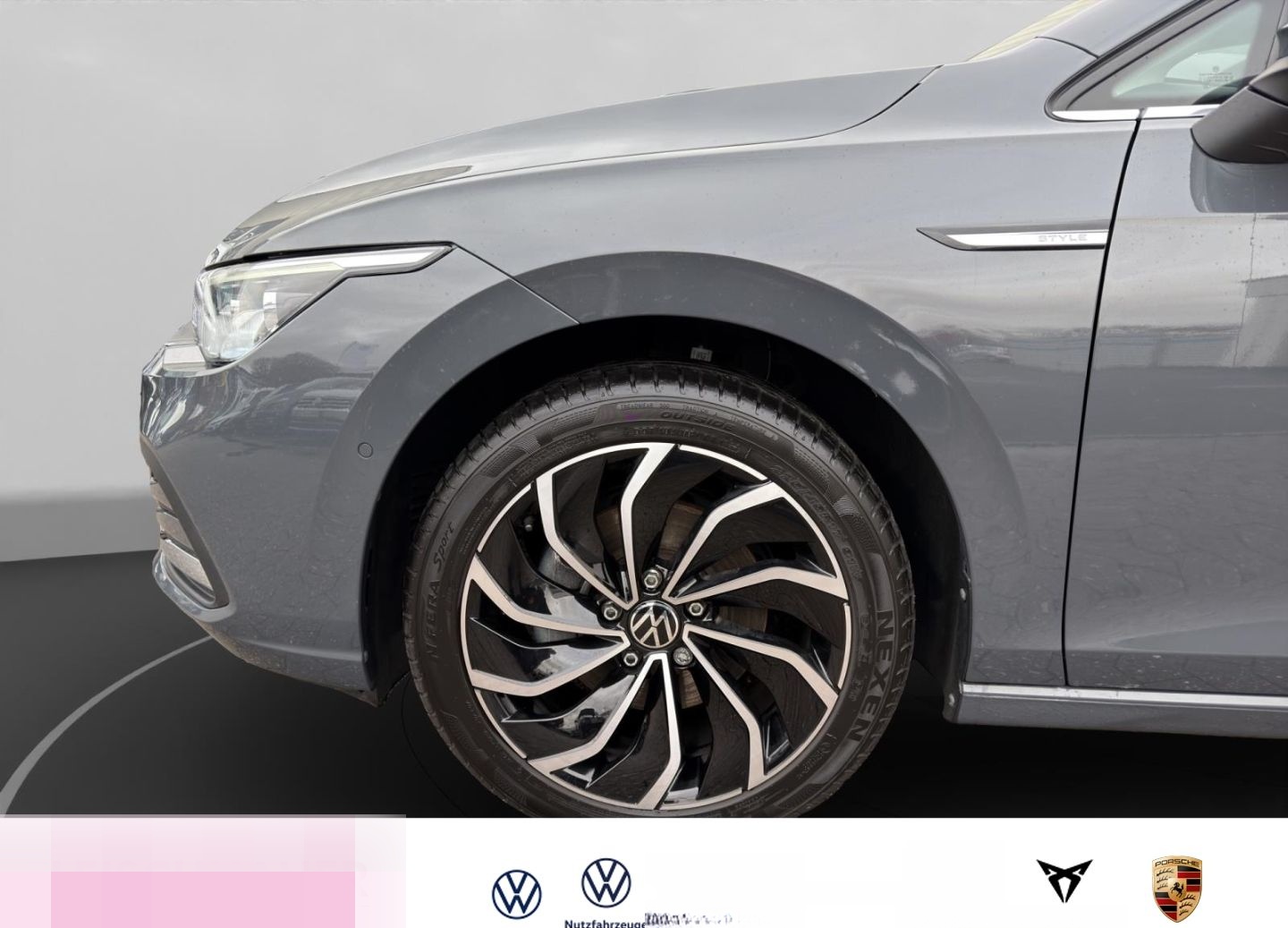 Volkswagen Golf VIII Style 2.0 TDI   Navi+AHK+ACC+CarPlay+R foto 15