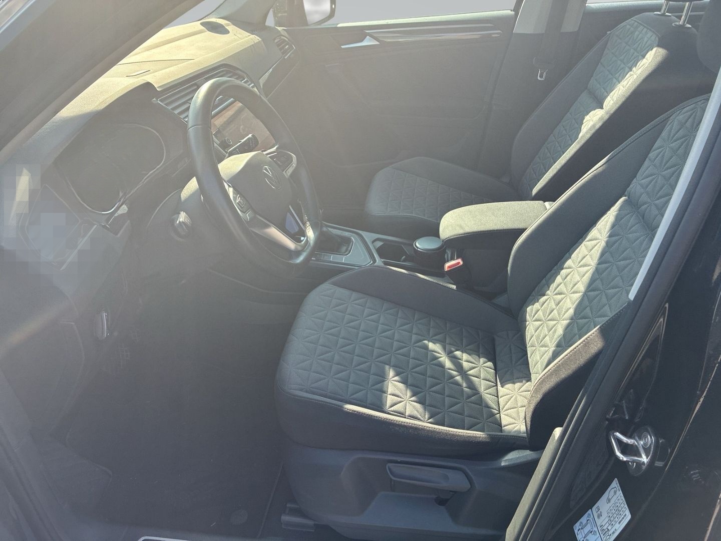 Volkswagen Tiguan Life 2.0 TDI SCR 110kW 7-Gang DSG 4 Türen foto 5