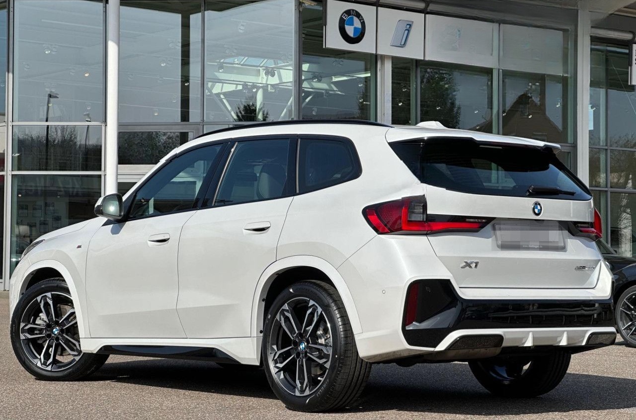 BMW X1 x23d M Sport ACC HUD SurView Har/Kar.AHK 19" foto 8