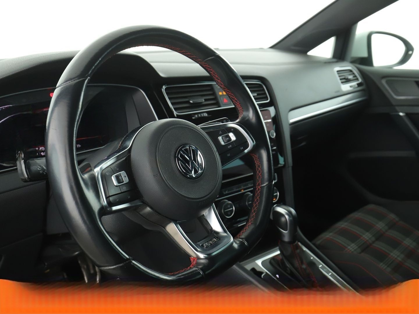 Volkswagen Golf VII 2.0 TSI GTI Performance BM Aut.*NAVI* foto 11