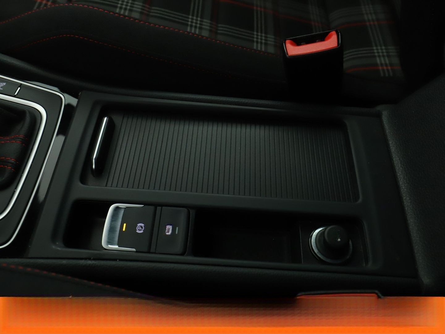 Volkswagen Golf VII 2.0 TSI GTI Performance BM Aut.*NAVI* foto 28