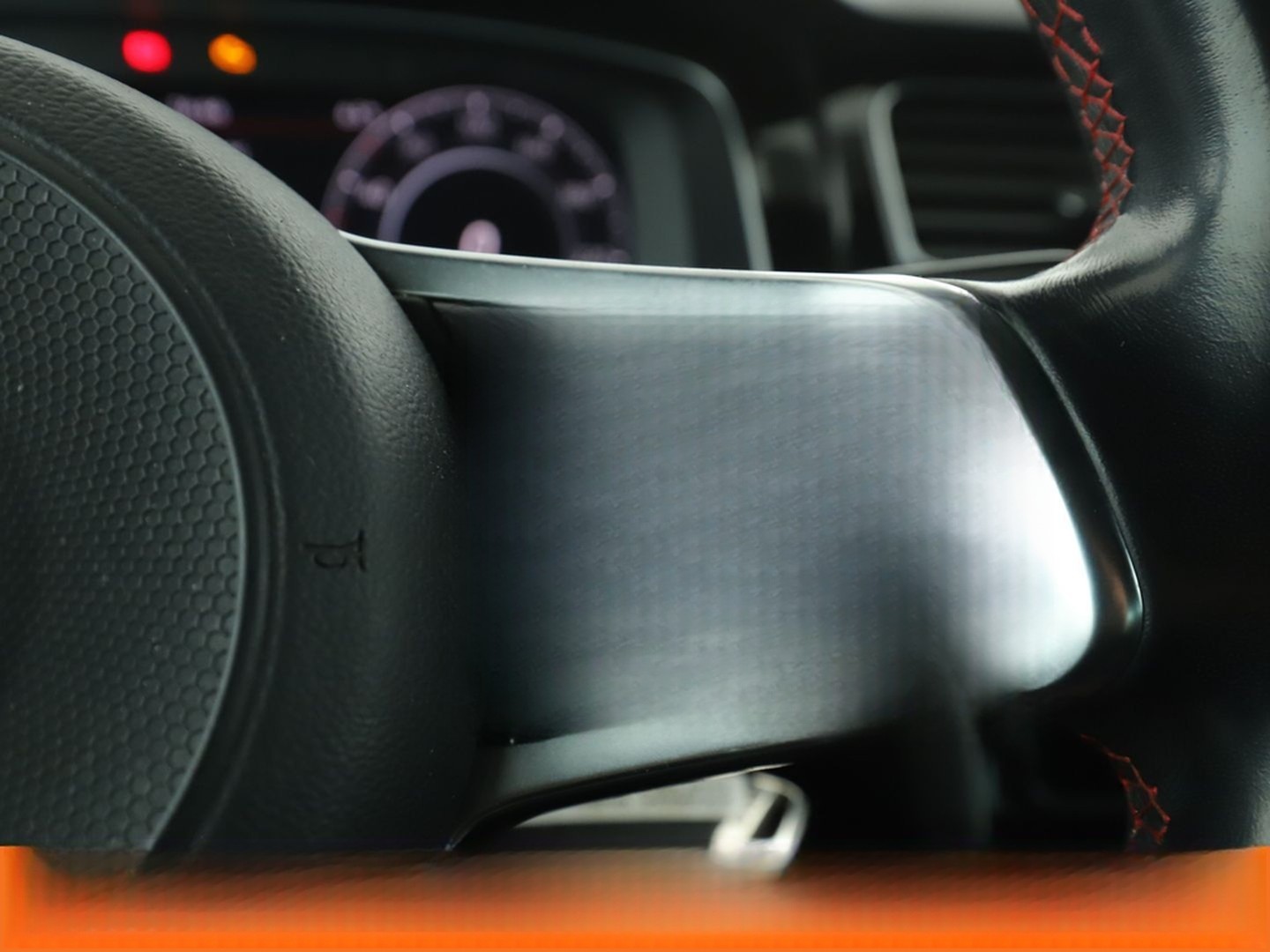 Volkswagen Golf VII 2.0 TSI GTI Performance BM Aut.*NAVI* foto 30