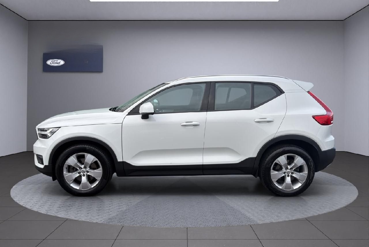 Volvo XC40 Momentum AWD *Navi*Licht Paket* foto 2