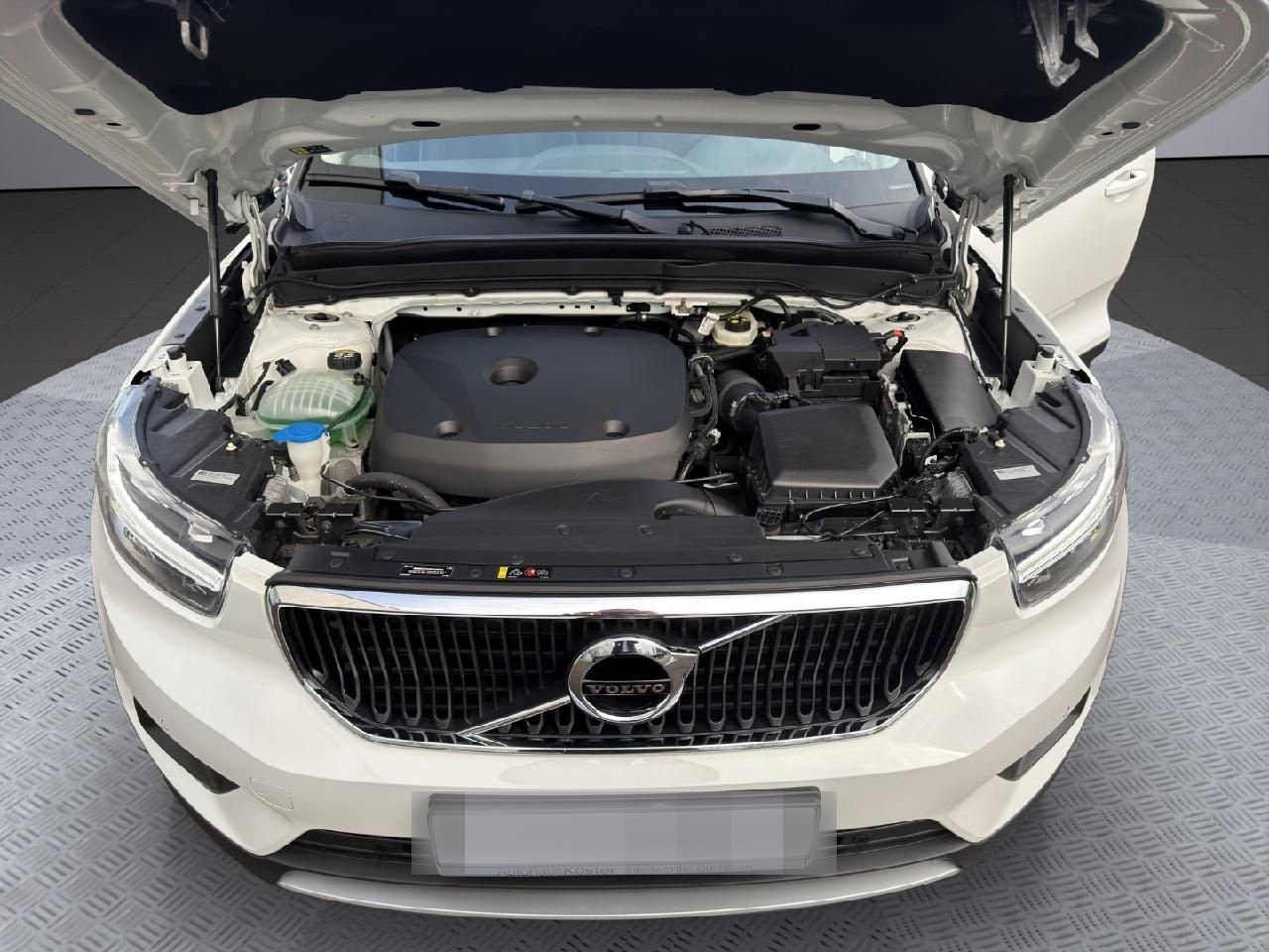 Volvo XC40 Momentum AWD *Navi*Licht Paket* foto 17