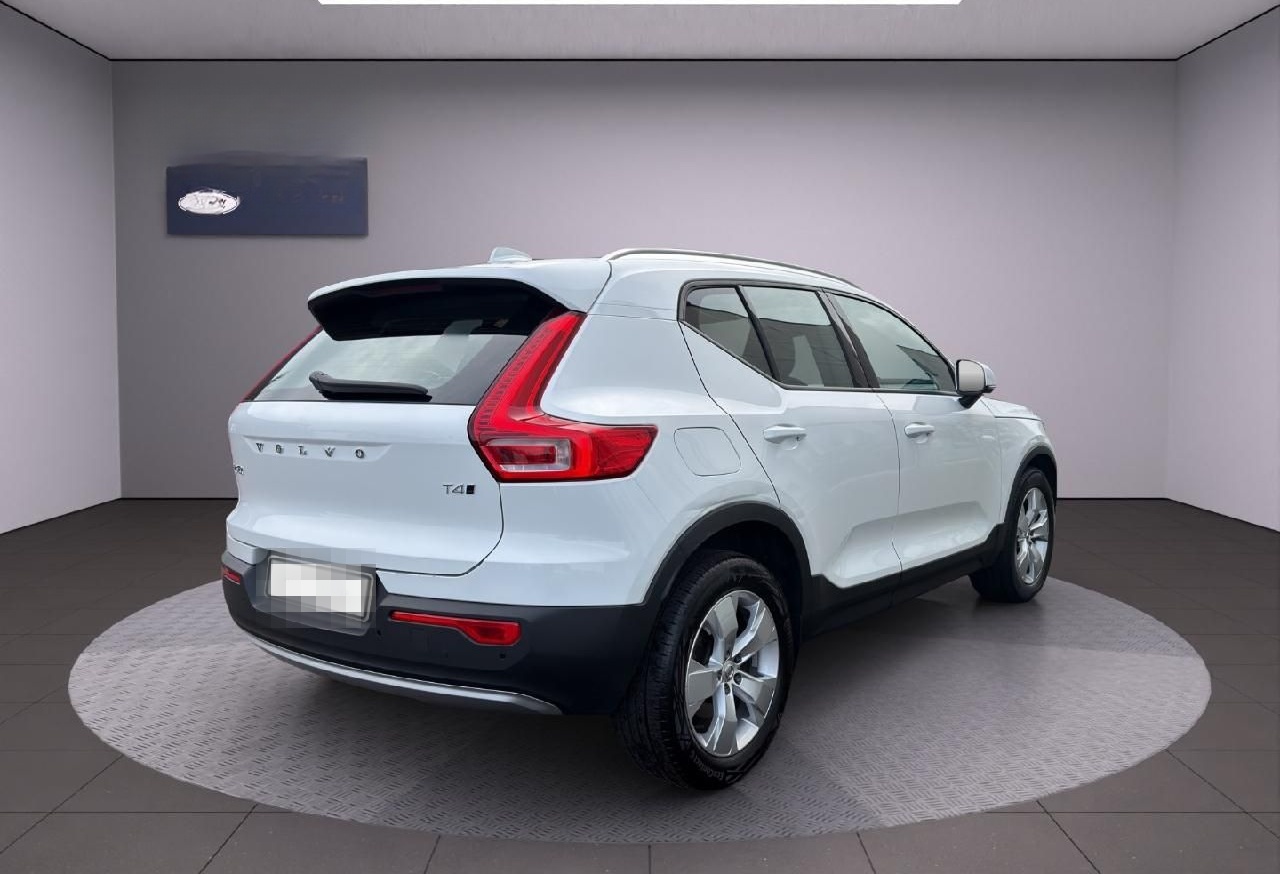 Volvo XC40 Momentum AWD *Navi*Licht Paket* foto 5
