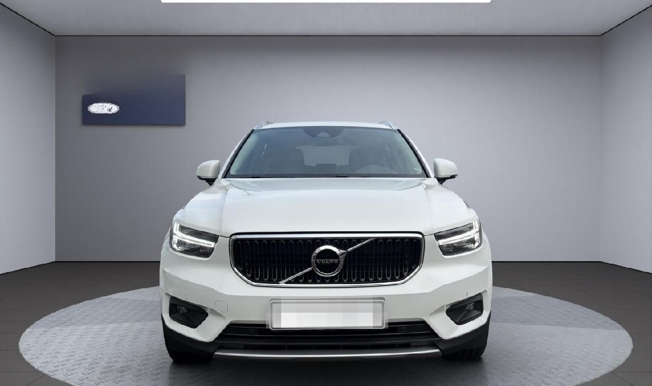 Volvo XC40 Momentum AWD *Navi*Licht Paket* foto 6