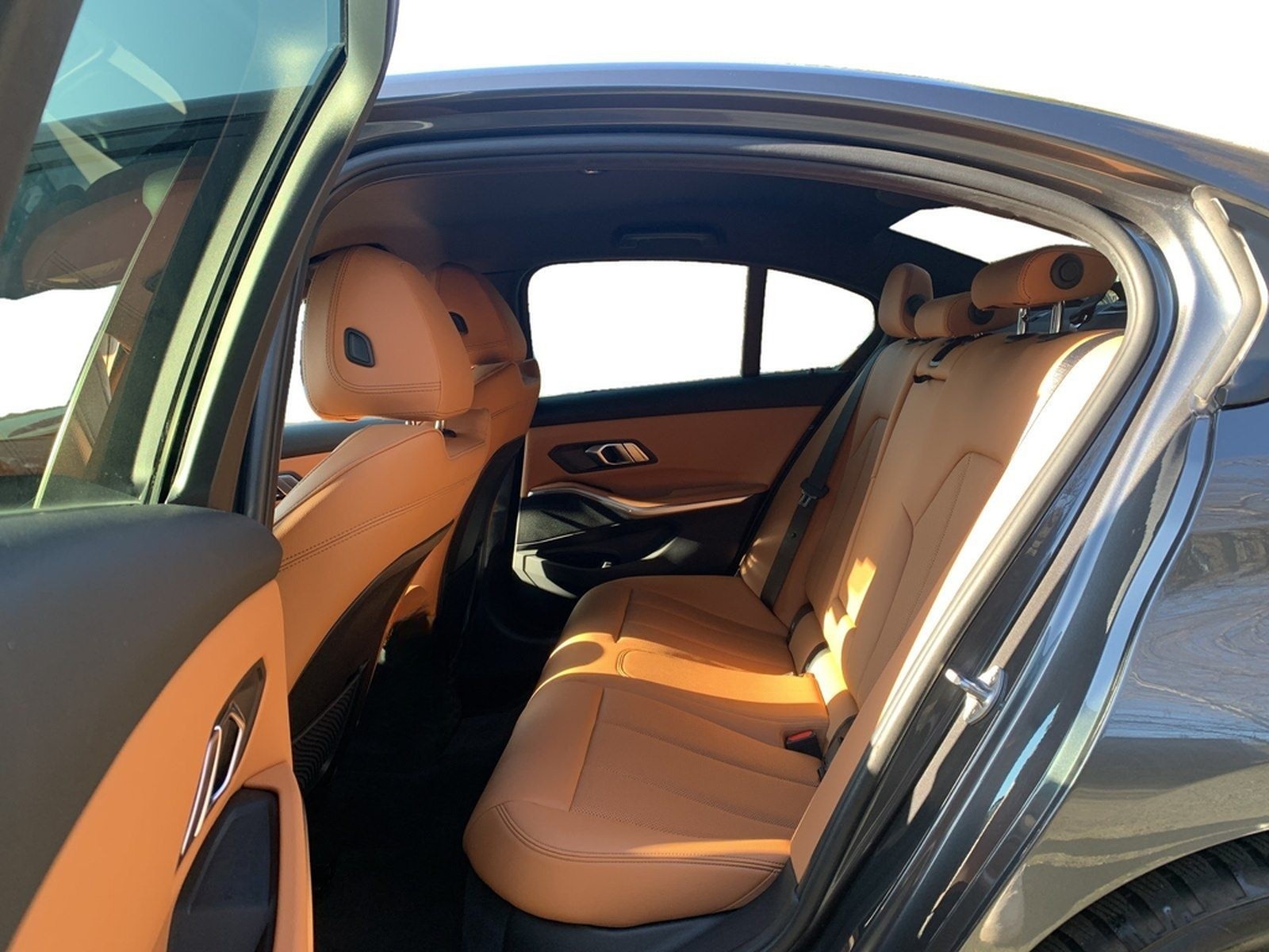 BMW 330i Limousine RFK HIFI SPORTSITZE LED SHZ DAB foto 18