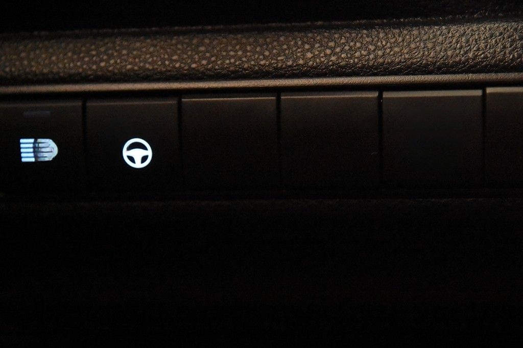 Toyota Corolla 1,8 Hybrid  *1.Hand*Navi*Park ass.* foto 14