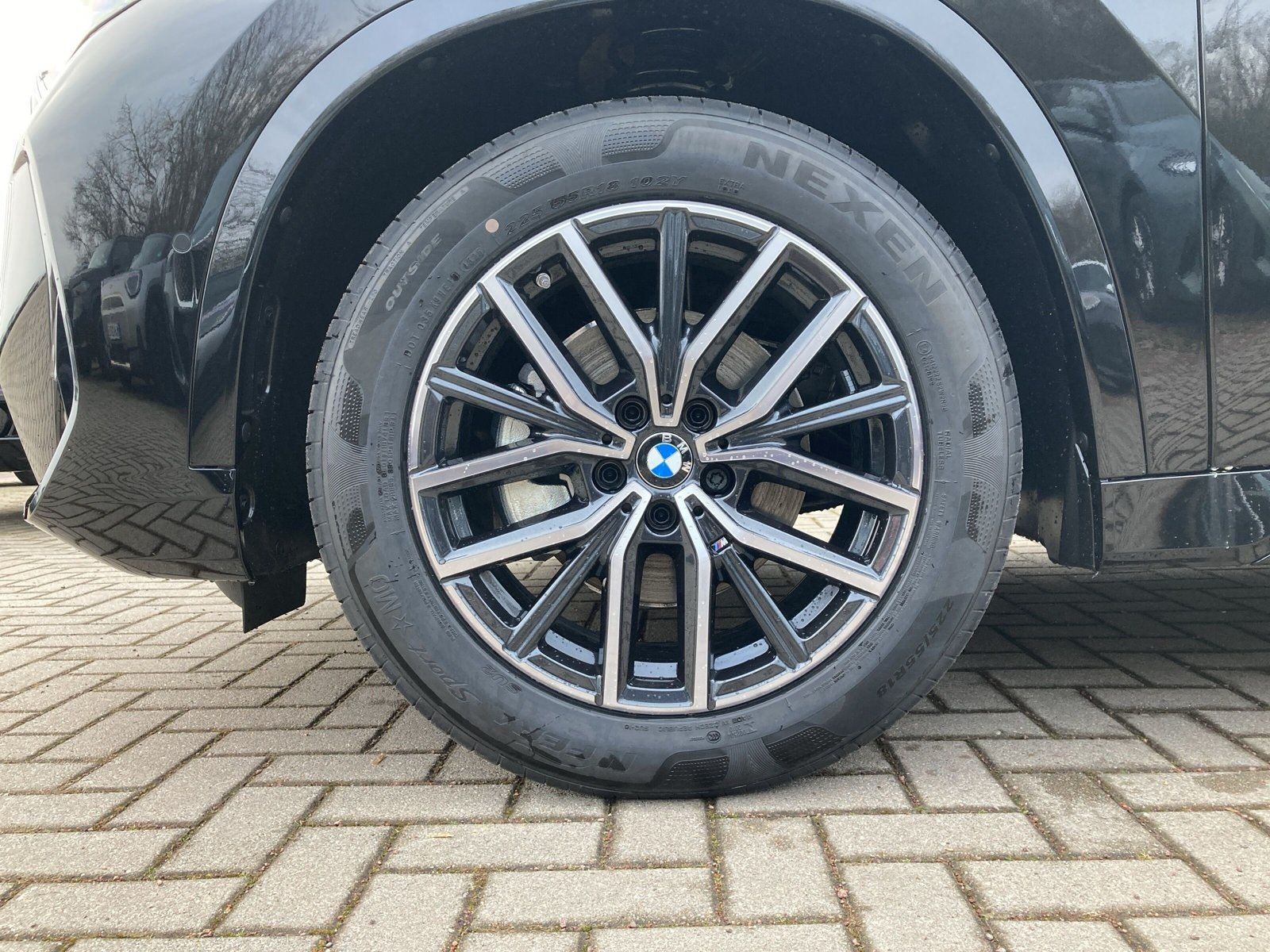 BMW X1 sDrive18i M Sportpaket DAB LED Komfortzg. foto 3
