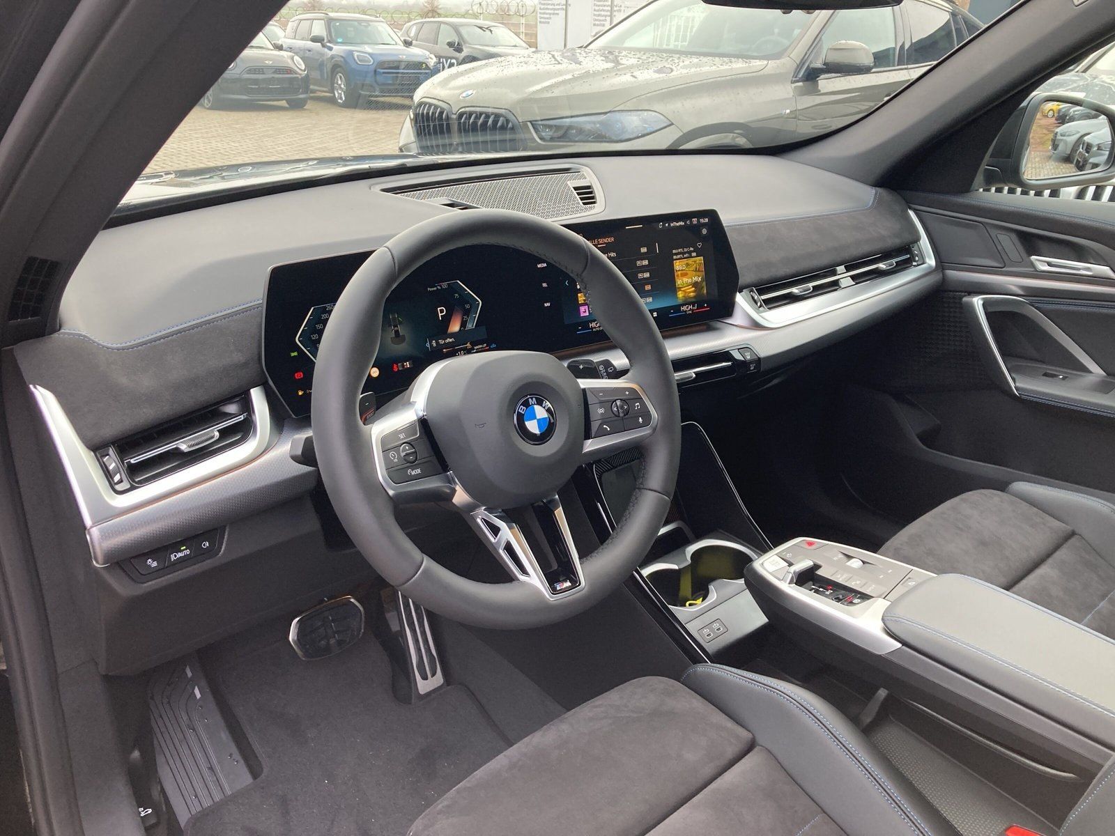 BMW X1 sDrive18i M Sportpaket DAB LED Komfortzg. foto 8