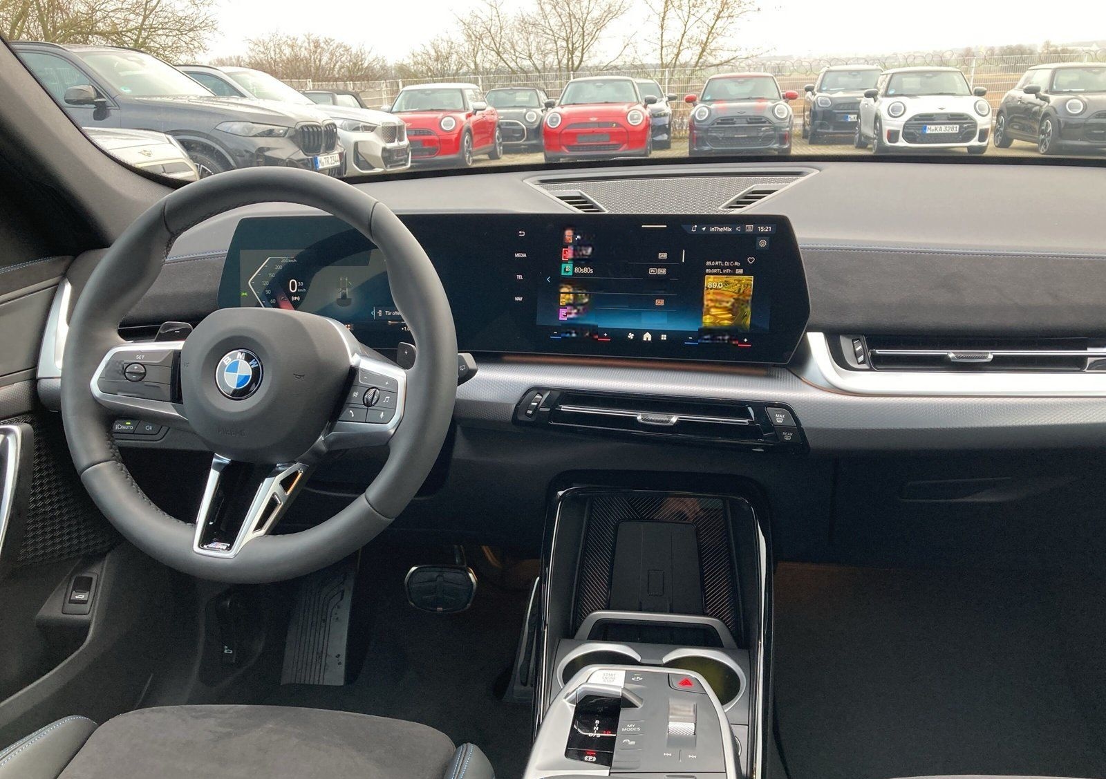 BMW X1 sDrive18i M Sportpaket DAB LED Komfortzg. foto 10