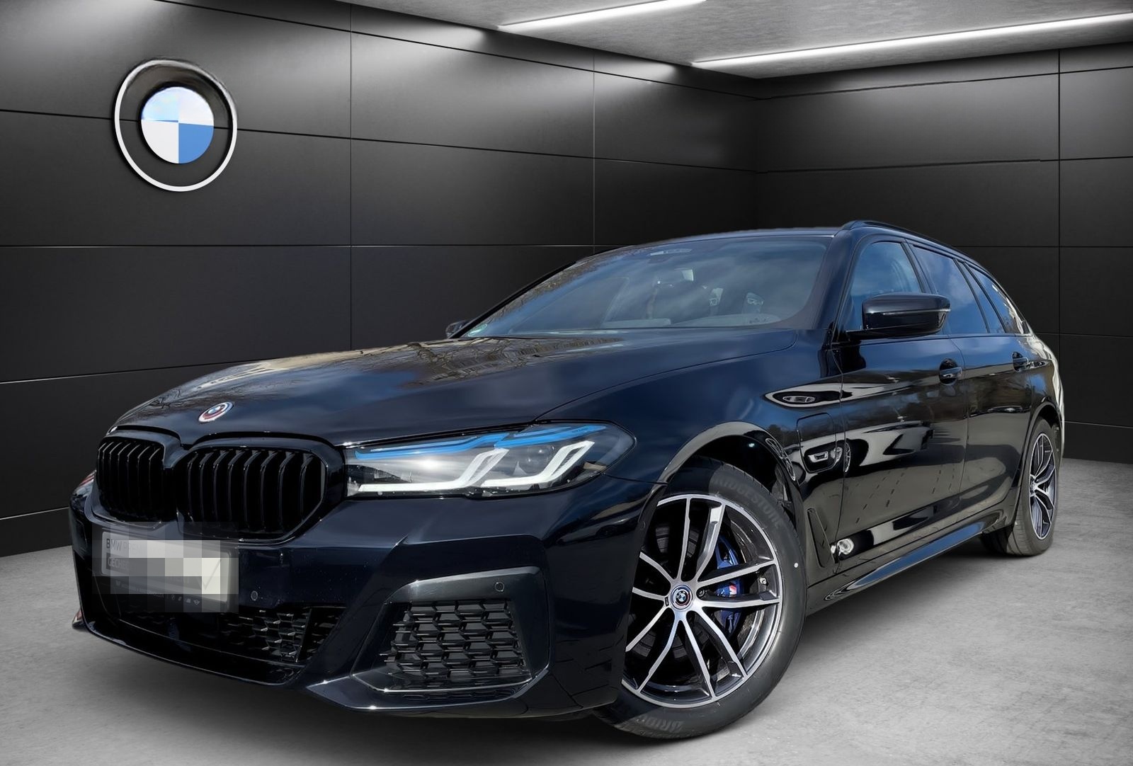 BMW 530e Touring M Sport Pro HUD Laser Pano DA Prof.