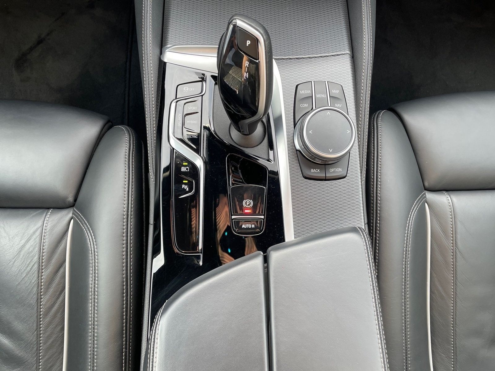 BMW 530e Touring M Sport Pro HUD Laser Pano DA Prof. foto 14