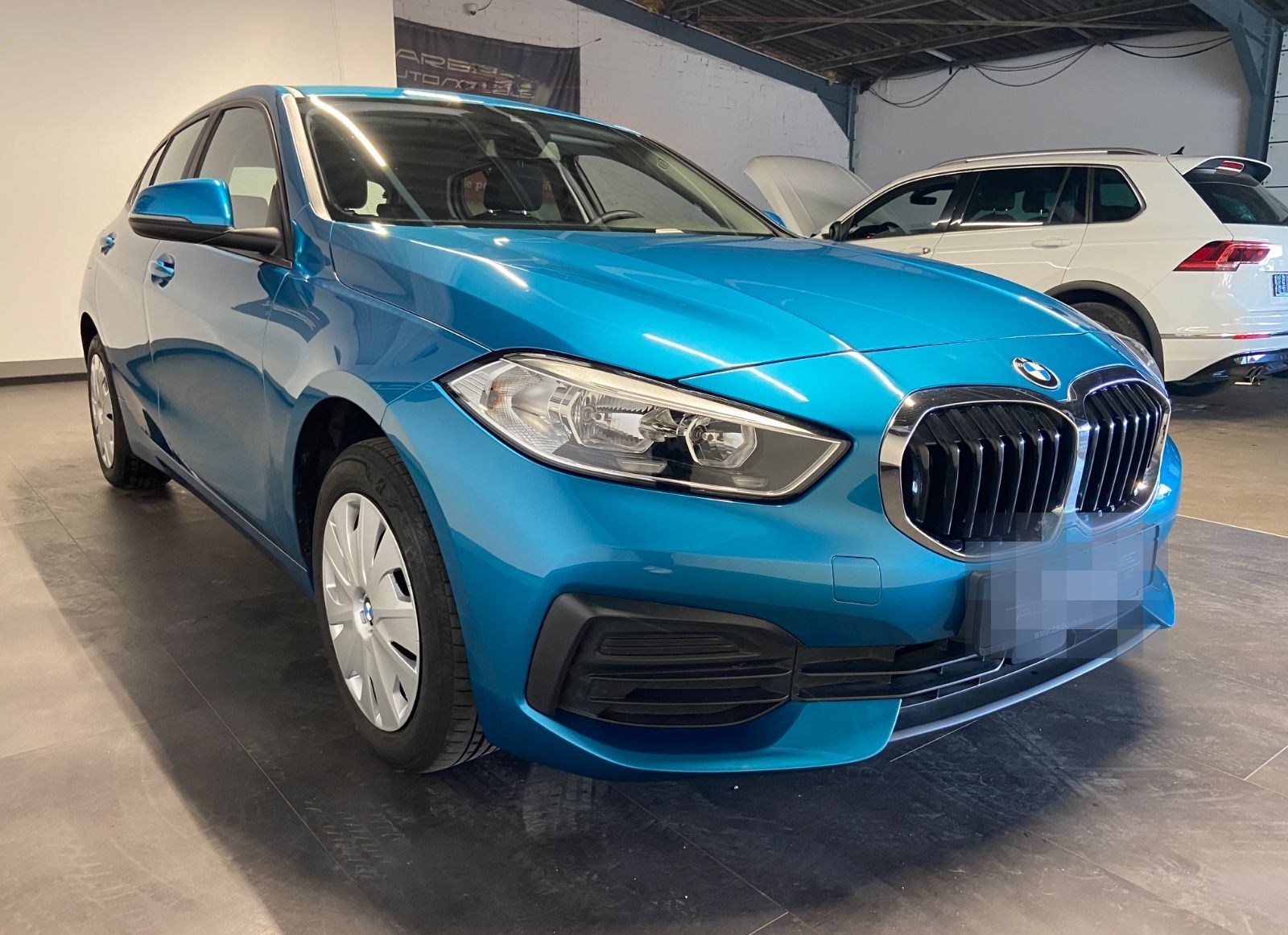 BMW 116 d Limousine  Edition Colorvision foto 4