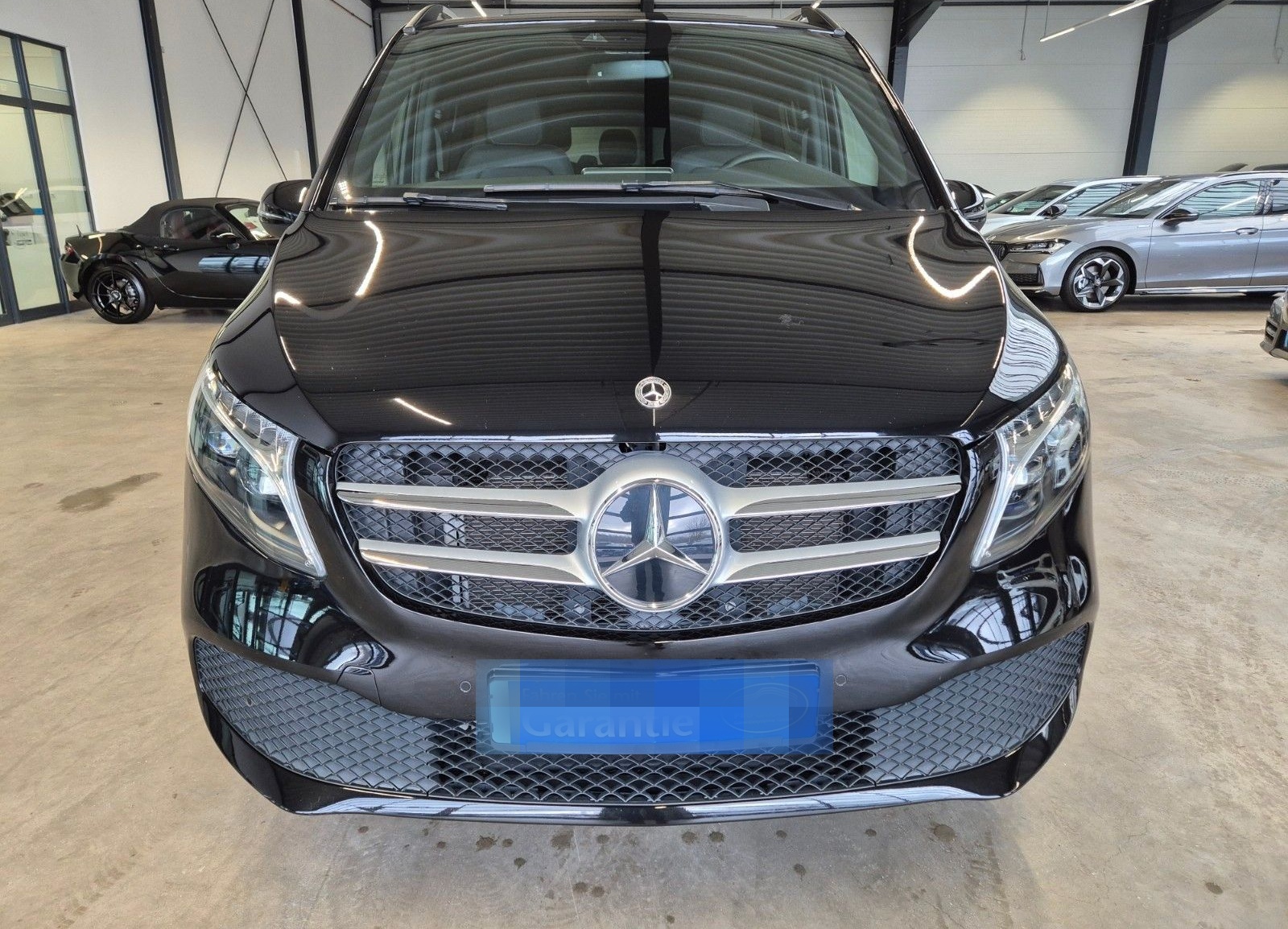Mercedes-Benz V250 d 4MATIC LANG LEDER STANDHZ MBUX AHK 7SITZE foto 2