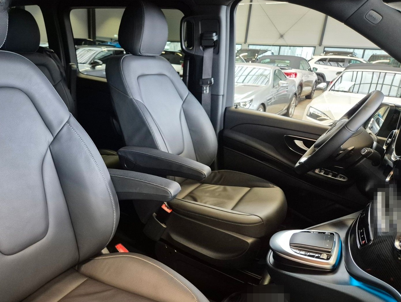 Mercedes-Benz V250 d 4MATIC LANG LEDER STANDHZ MBUX AHK 7SITZE foto 16