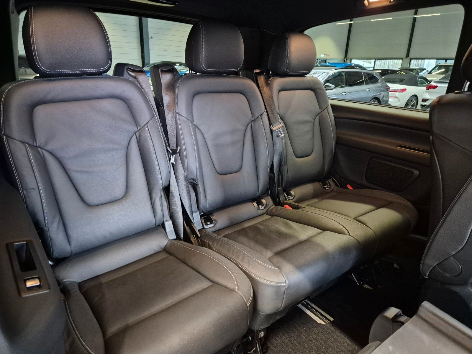 Mercedes-Benz V250 d 4MATIC LANG LEDER STANDHZ MBUX AHK 7SITZE foto 18