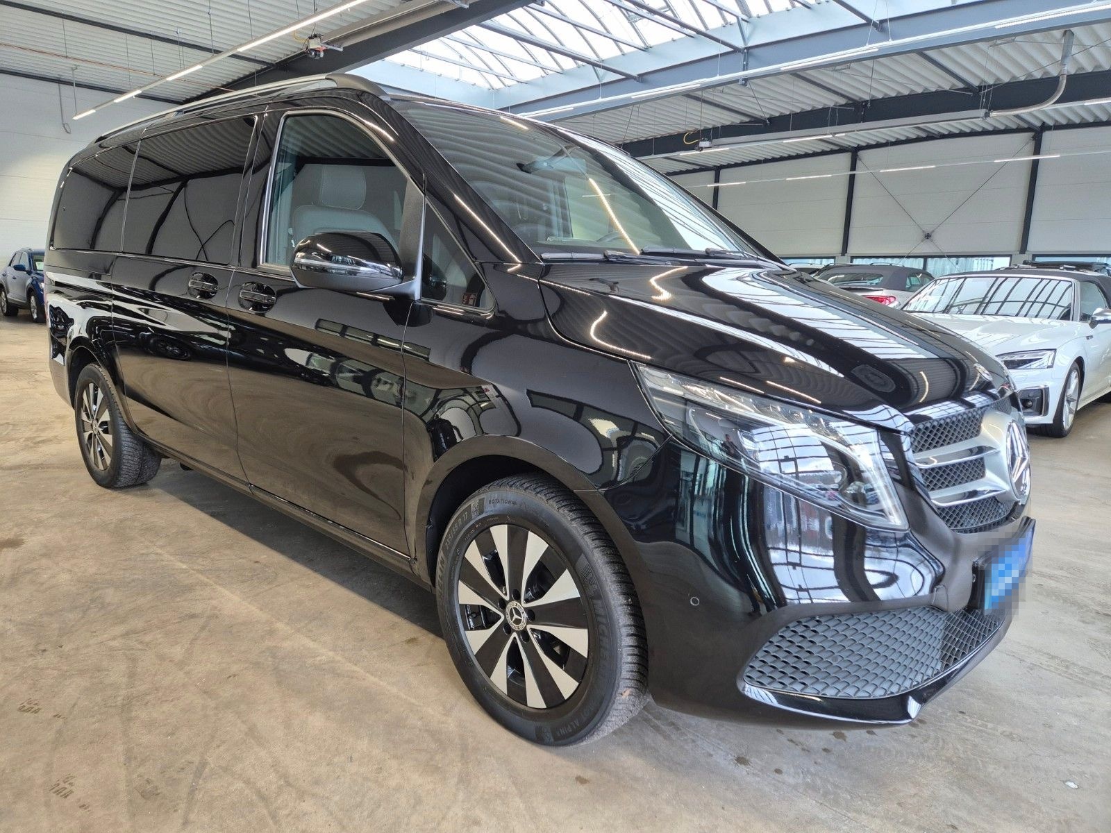 Mercedes-Benz V250 d 4MATIC LANG LEDER STANDHZ MBUX AHK 7SITZE foto 3