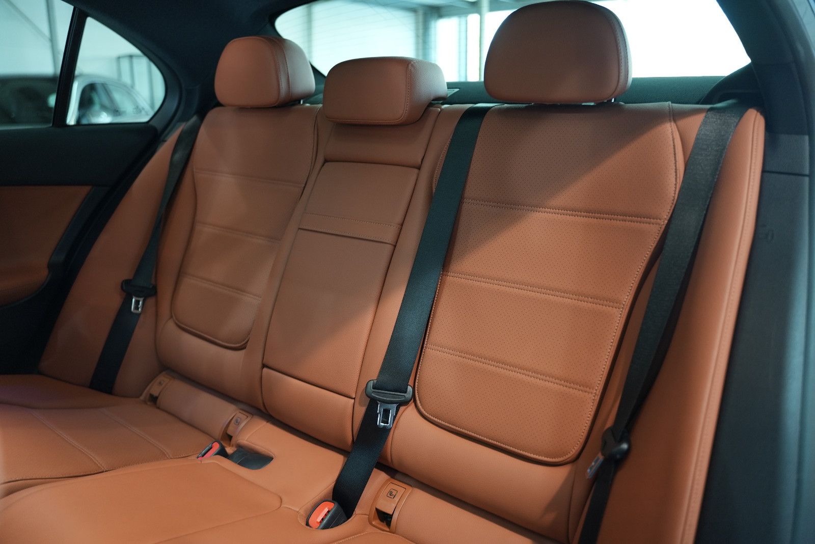 Mercedes-Benz C 300 d 4M*PANO*HUD*LEDER*DISTR*MASAGE*360°MBEAM foto 16