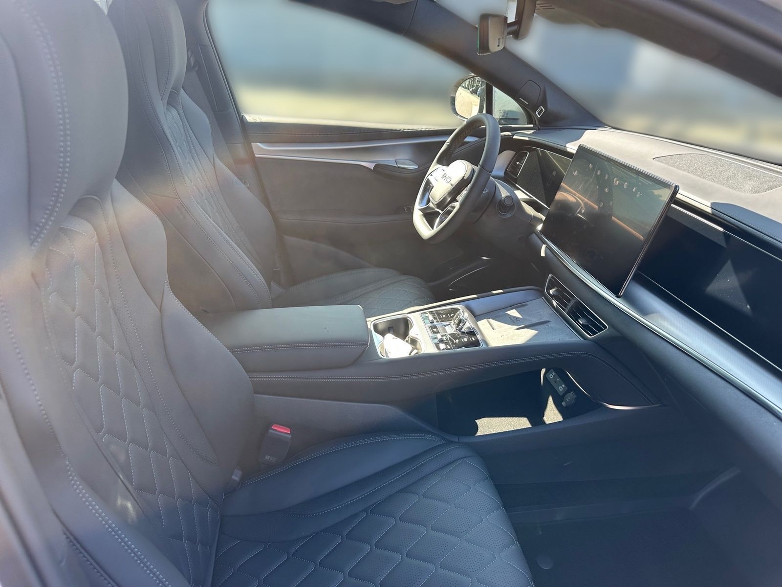 BYD Sealion 7 Comfort | RWD | 82,5 kWh | Pano foto 2