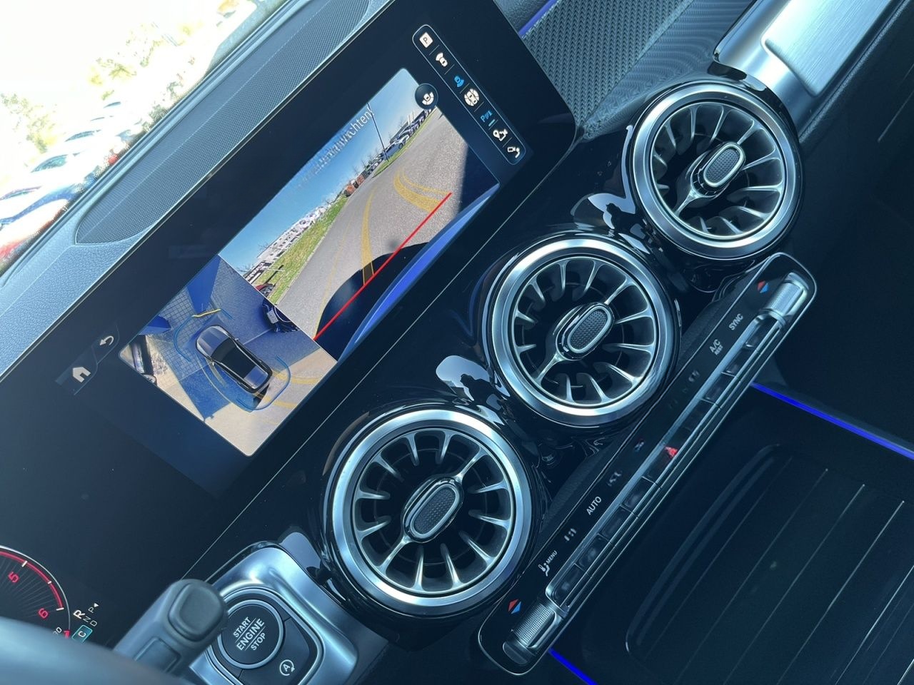 Mercedes-Benz GLB 200 d AMG+FAHRASSIST+MULTIBEAM+AMBIENTE+360 foto 15