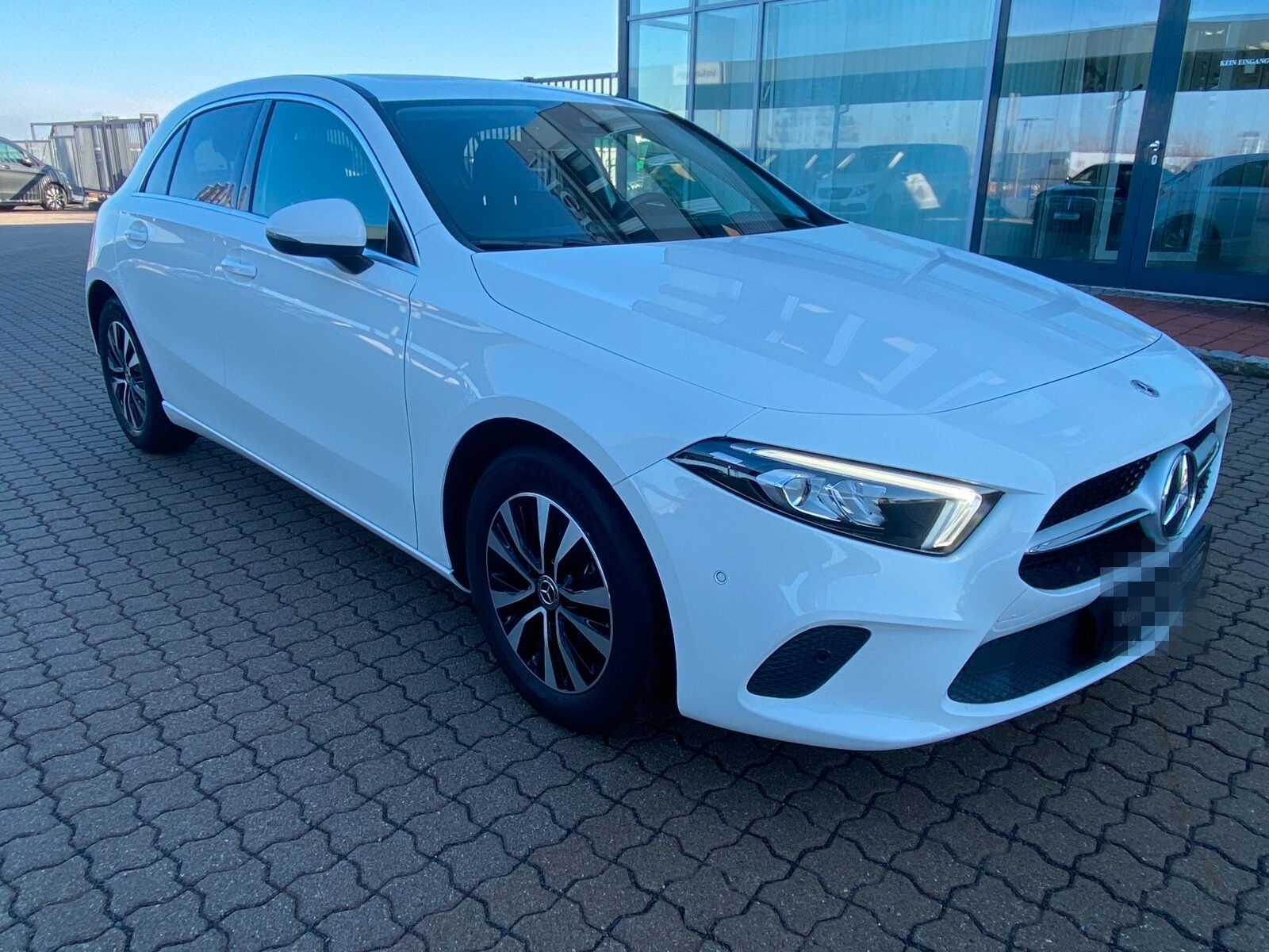 Mercedes-Benz A 200 Widescreen+AHK+Automatik+LED+Kamera+CarPl+ foto 4