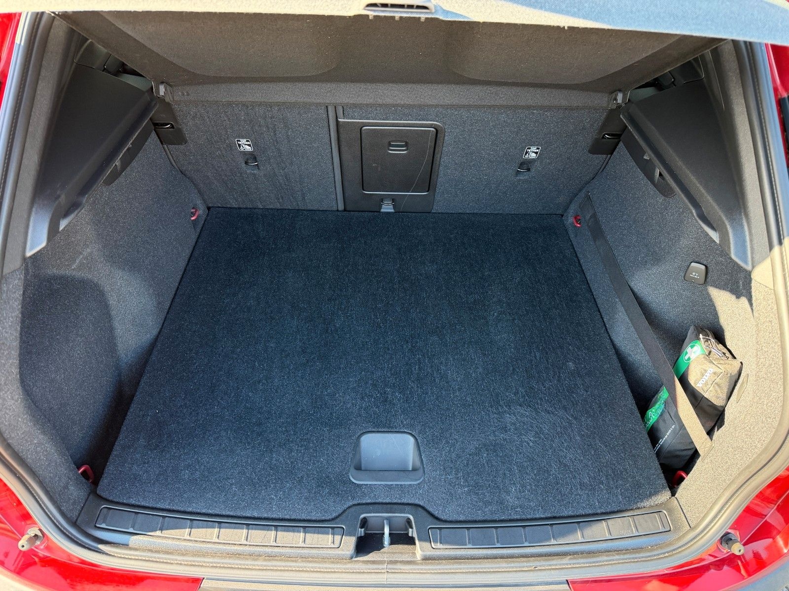 Volvo XC 40 Momentum Pro AWD CAM/SHZ/ACC foto 15