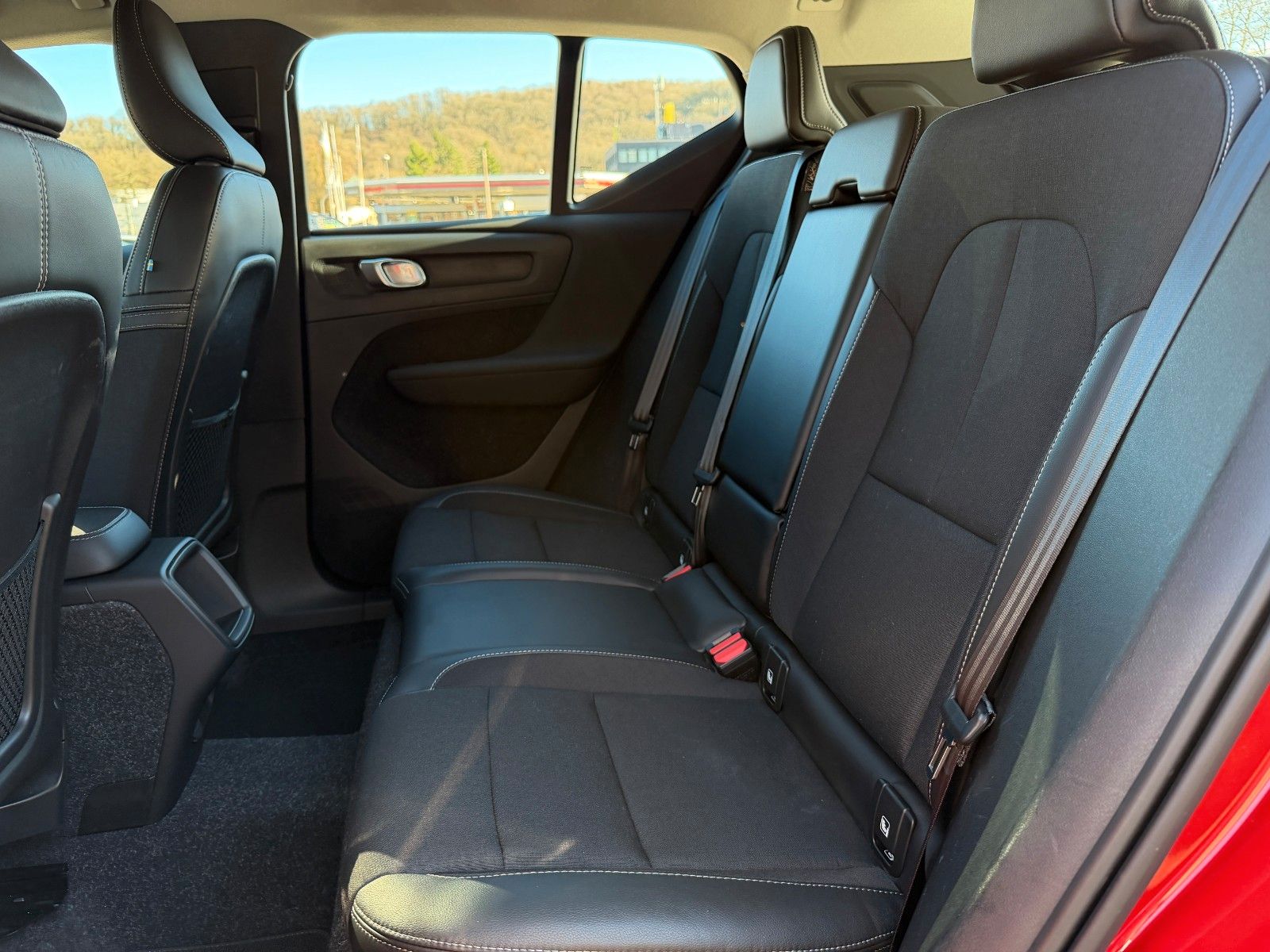 Volvo XC 40 Momentum Pro AWD CAM/SHZ/ACC foto 21