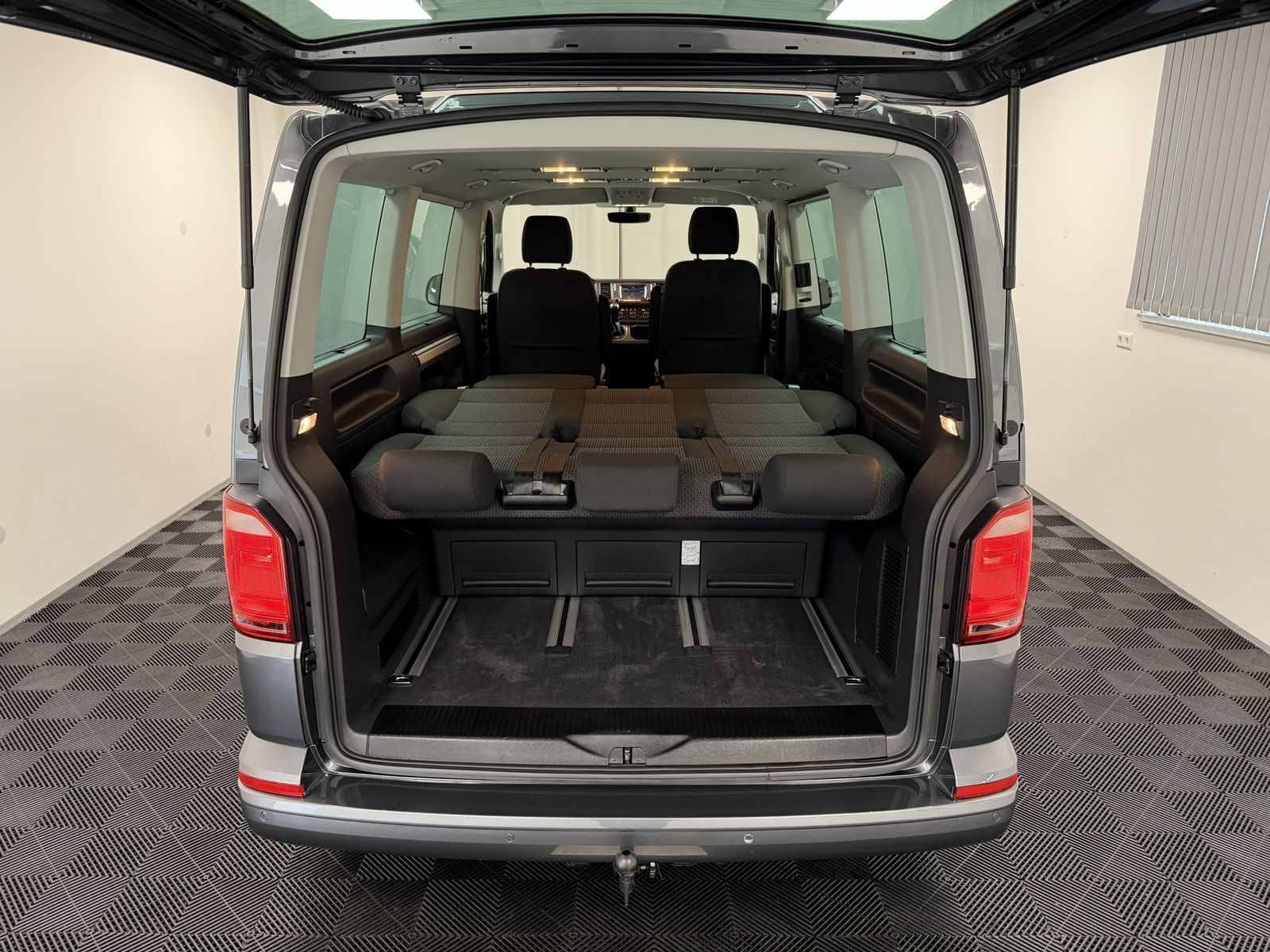 Volkswagen T6 Multivan 2.0 TDI 150PS DSG 7-Sitze Navi AHK foto 22