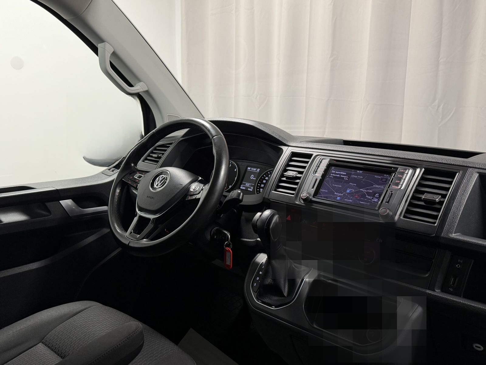 Volkswagen T6 Multivan 2.0 TDI 150PS DSG 7-Sitze Navi AHK foto 24