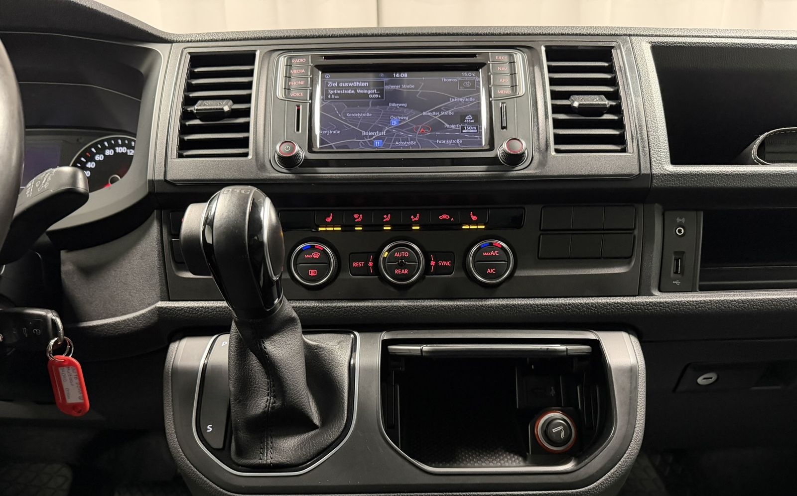 Volkswagen T6 Multivan 2.0 TDI 150PS DSG 7-Sitze Navi AHK foto 25