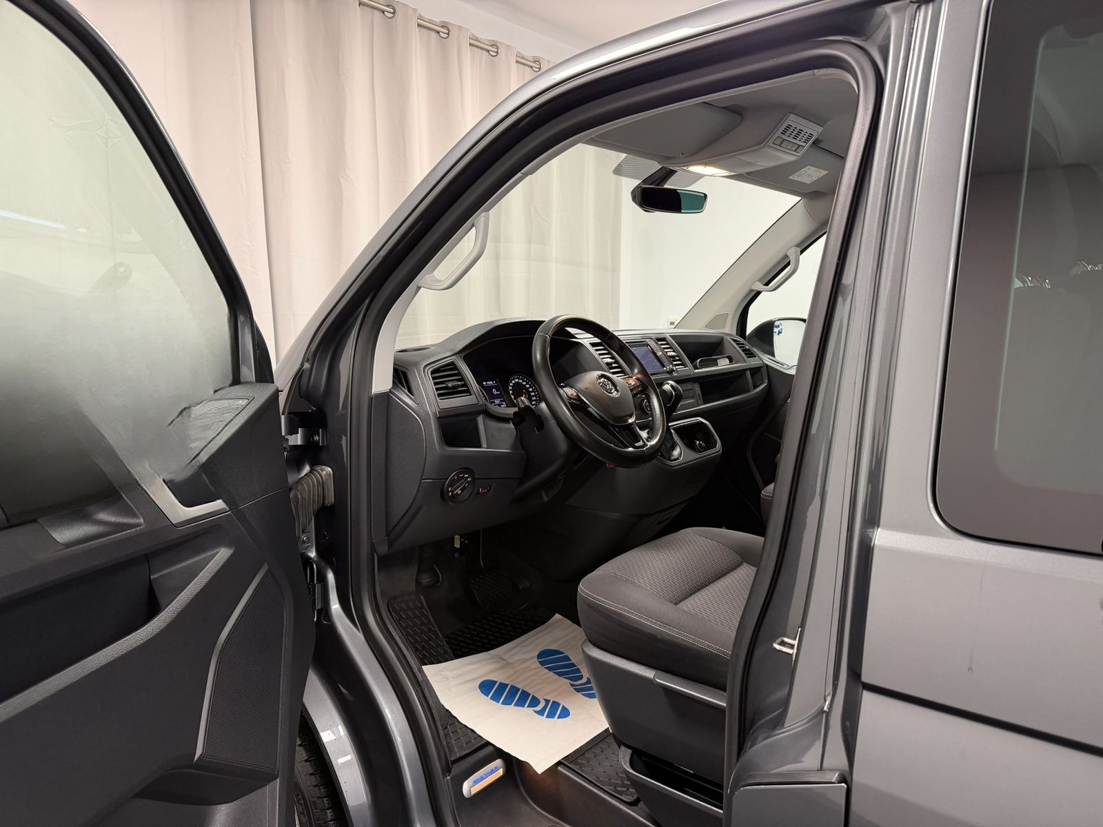 Volkswagen T6 Multivan 2.0 TDI 150PS DSG 7-Sitze Navi AHK foto 8