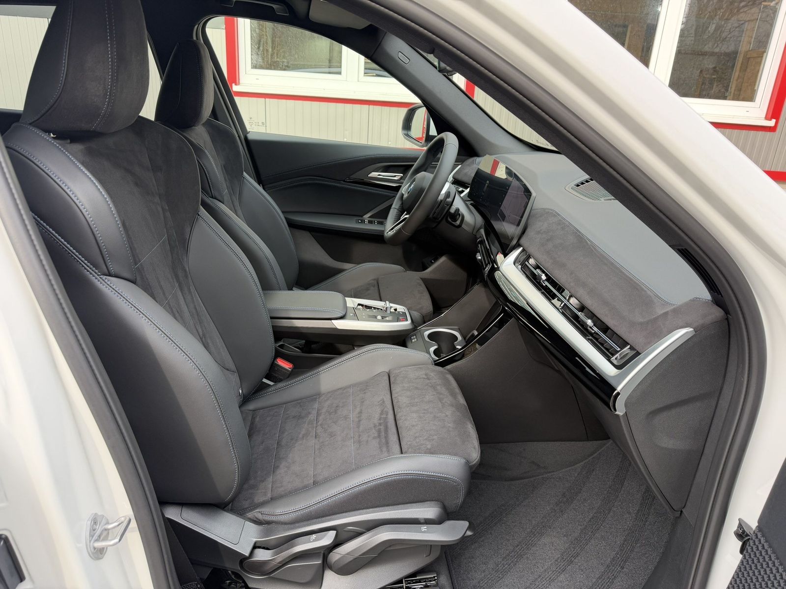 BMW X1 sDrive18i M Sport AHK Adapt LED DrivingAss Pr foto 18